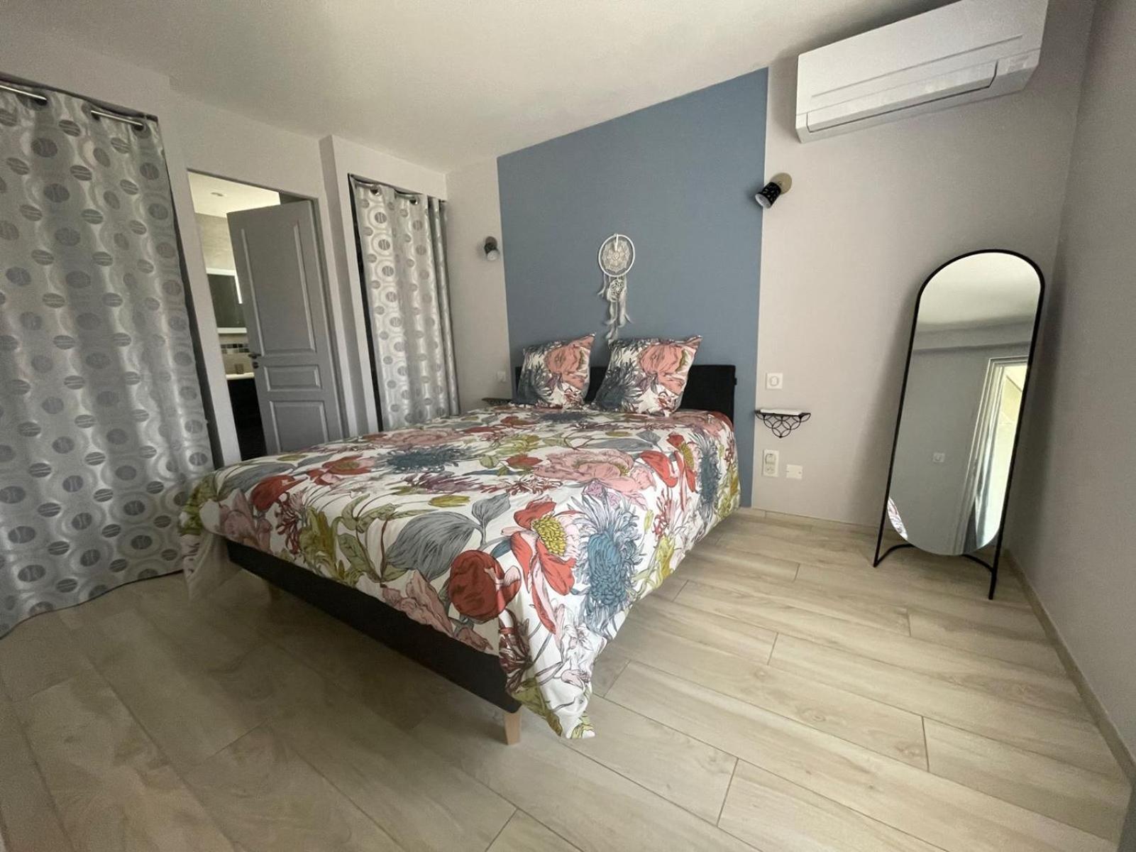 Les Mimosas Ferienhaus *